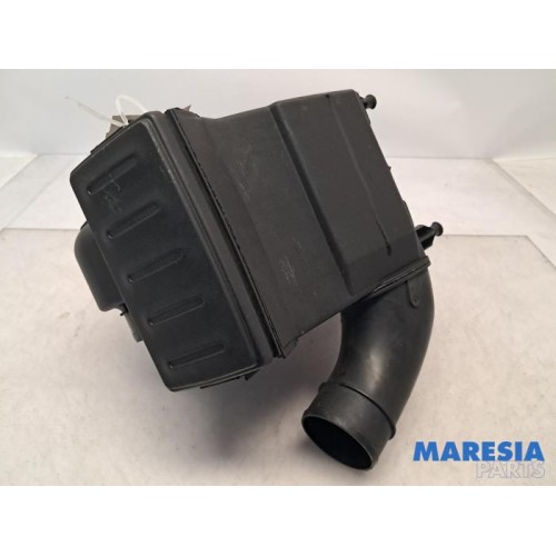 Renault - Clio - Air box