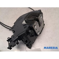 Renault - Trafic - Sliding door lock mechanism, right