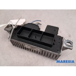 Renault - Trafic - Glow plug relay