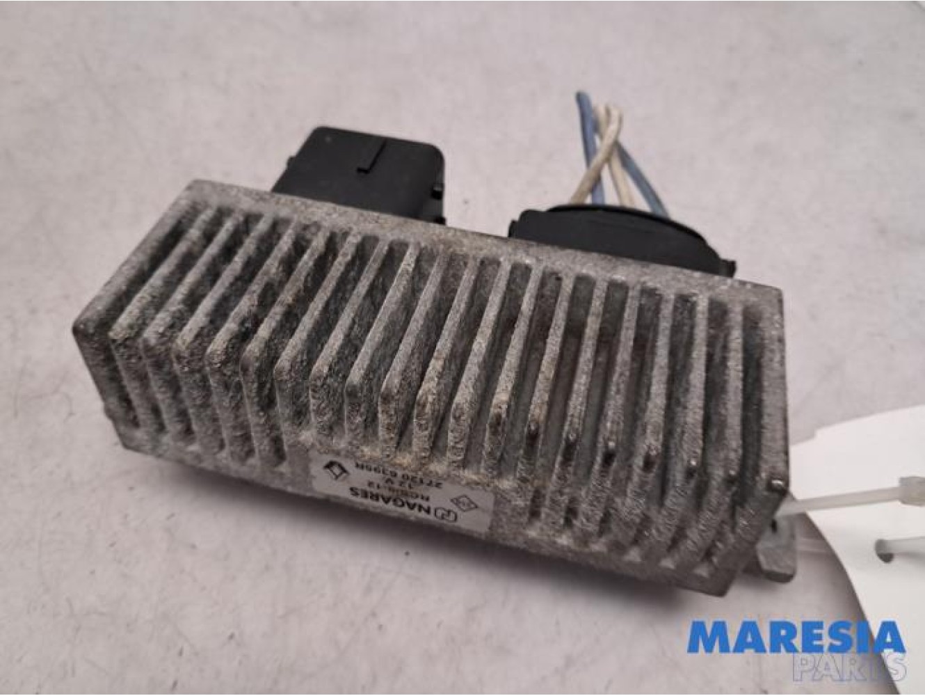 Renault - Trafic - Glow plug relay