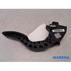 Renault - Trafic - Accelerator pedal