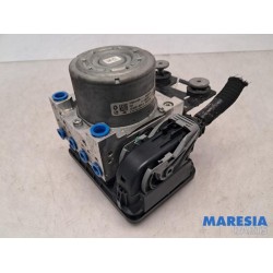 Renault - Trafic - ABS Pumpe