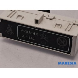 Renault - Trafic - Airbag indicator light