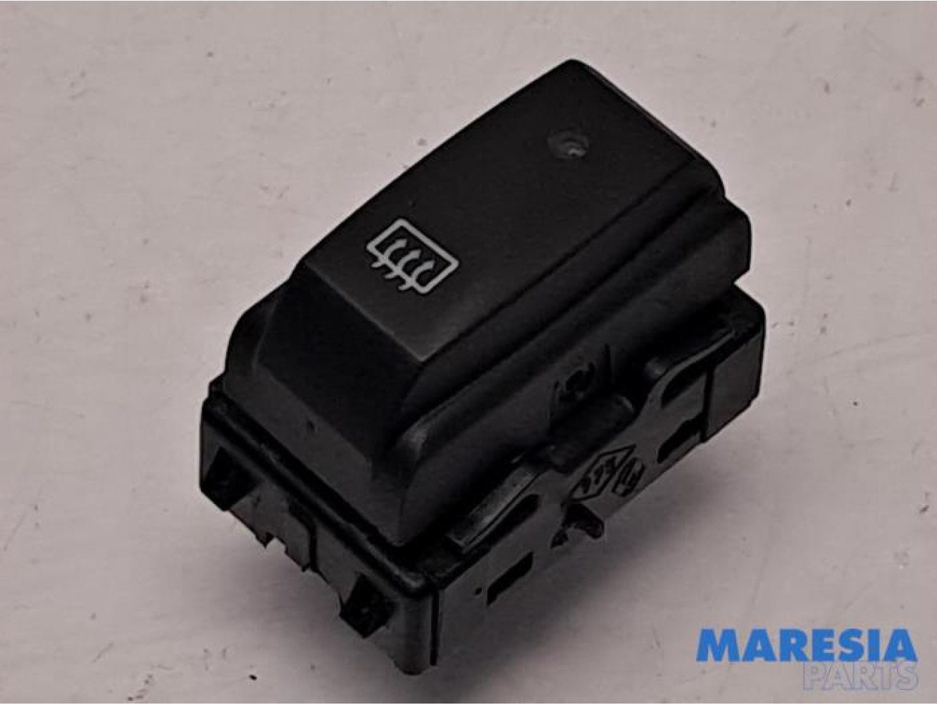 Renault - Trafic - Rear window heating switch