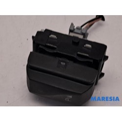 Renault - Trafic - PDC switch