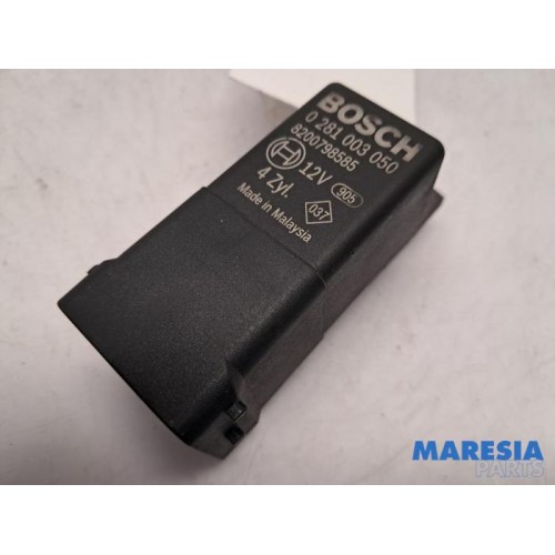 Renault - Trafic - Glow plug relay