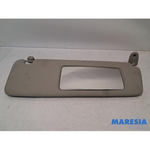 Renault - Trafic - Sun visor