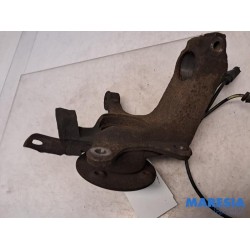 Peugeot - 107 - Fusee links-voor