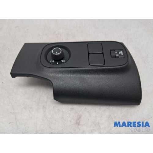 Citroen - C3 - Mirror switch