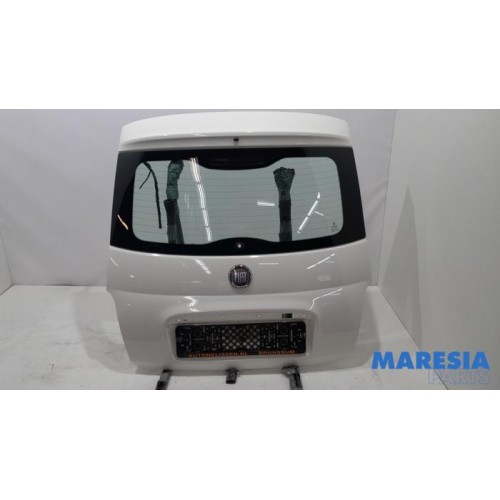 Fiat - 500 - Tailgate