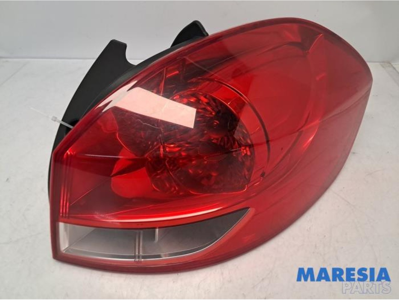 Renault - Clio - Taillight, right