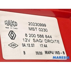 Renault - Clio - Taillight, right