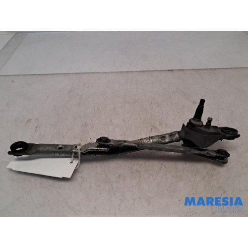 Peugeot - 107 - Wiper mechanism