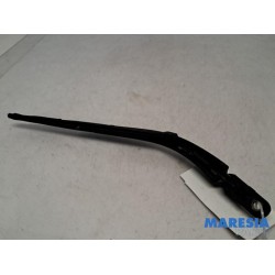 Peugeot - 107 - Rear wiper arm