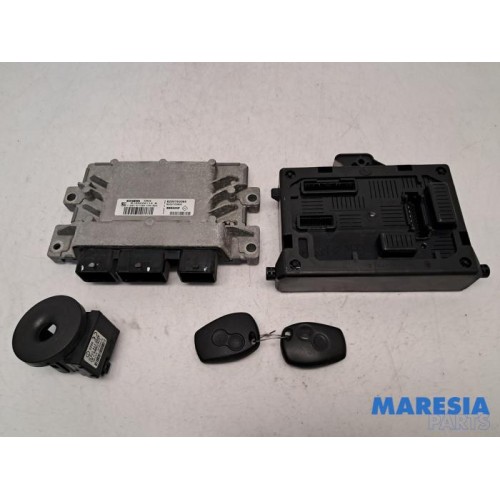 Renault - Clio - Engine management computer