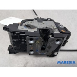 Renault - Clio - Rear door mechanism 4-door, right