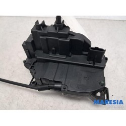 Renault - Clio - Front door lock mechanism 4-door, right