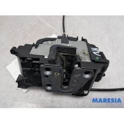 Renault - Clio - Front door lock mechanism 4-door, right