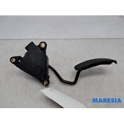 Renault - Clio - Accelerator pedal
