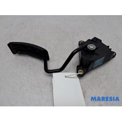 Renault - Clio - Accelerator pedal