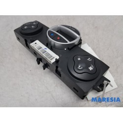Renault - Clio - Panneau de commandes chauffage