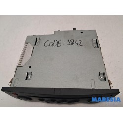 Renault - Clio - Radio CD player