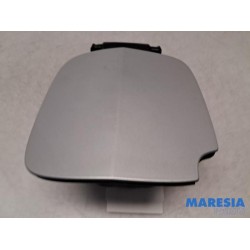 Renault - Clio - Tank cap cover