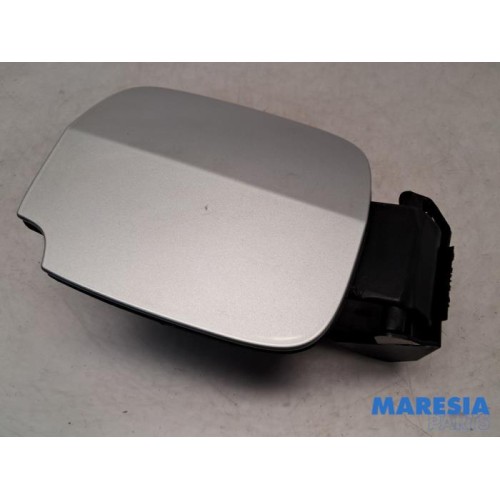 Renault - Clio - Tank cap cover