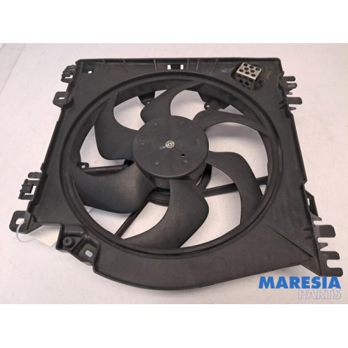 Renault - Clio - Fan motor