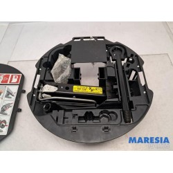 Renault - Clio - Hefmechniek Reservewiel