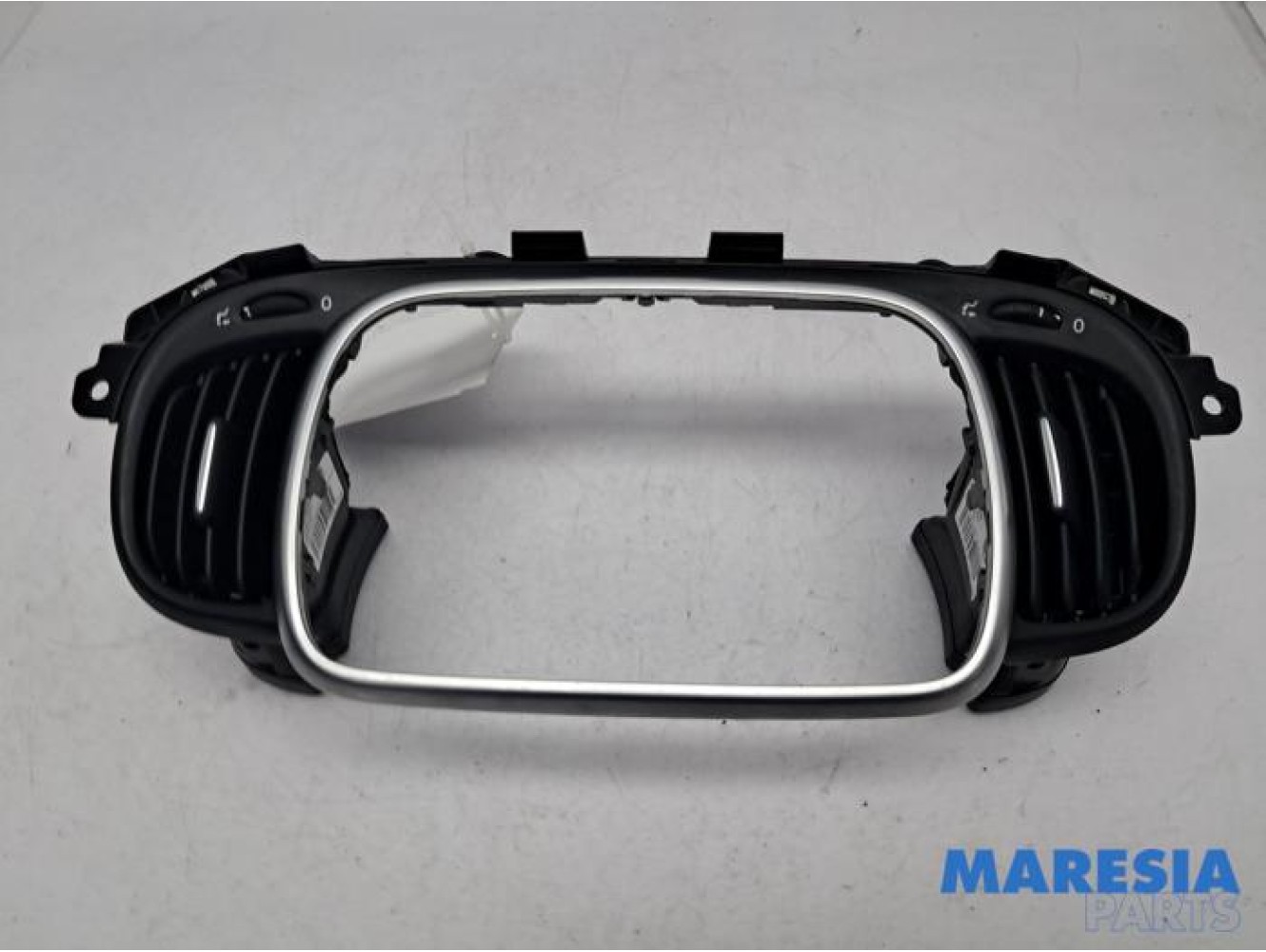 Fiat - 500 Abarth - Dashboard vent
