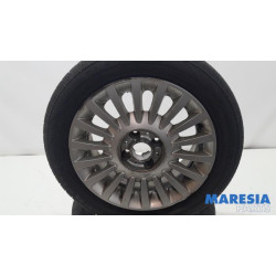 Fiat - 500 - Sportvelgenset + banden