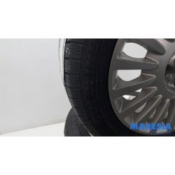 Fiat - 500 - Sportvelgenset + banden