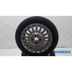 Fiat - 500 - Sportvelgenset + banden