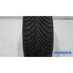 Peugeot - 208 - Tyre