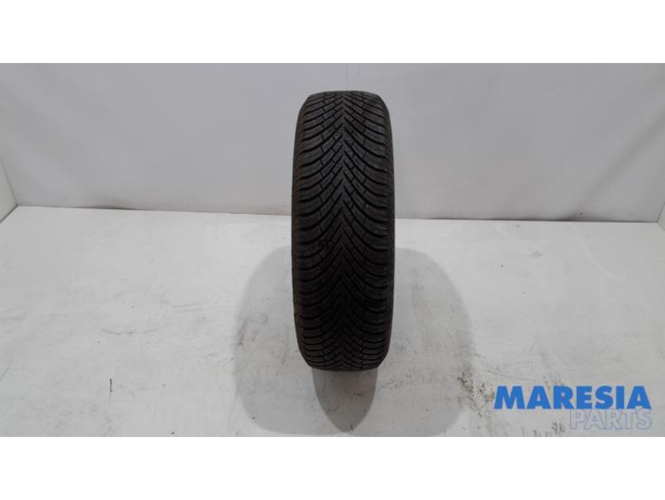 Peugeot - 208 - Tyre