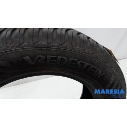 Peugeot - 208 - Tyre