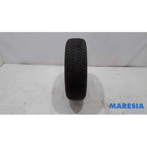 Peugeot - 208 - Tyre