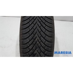 Peugeot - 208 - Tyre