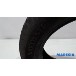 Peugeot - 208 - Tyre