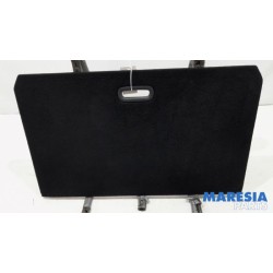 Renault - Captur - Floor panel load area