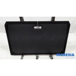 Renault - Captur - Floor panel load area
