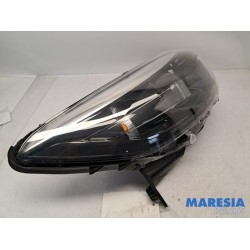 Renault - Captur - Headlight, right