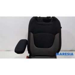 Renault - Captur - Sitz links