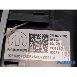 Fiat - 500 Abarth - Connexion USB