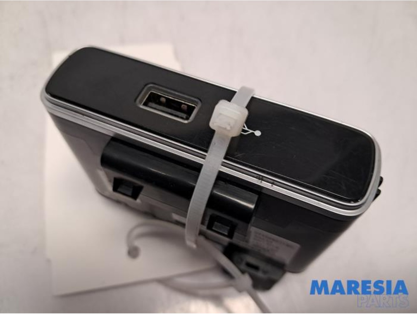 Fiat - 500 Abarth - Connexion USB