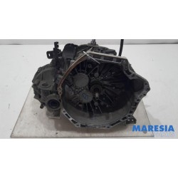 Opel - Vivaro - Gearbox