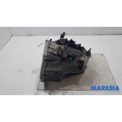 Opel - Vivaro - Gearbox