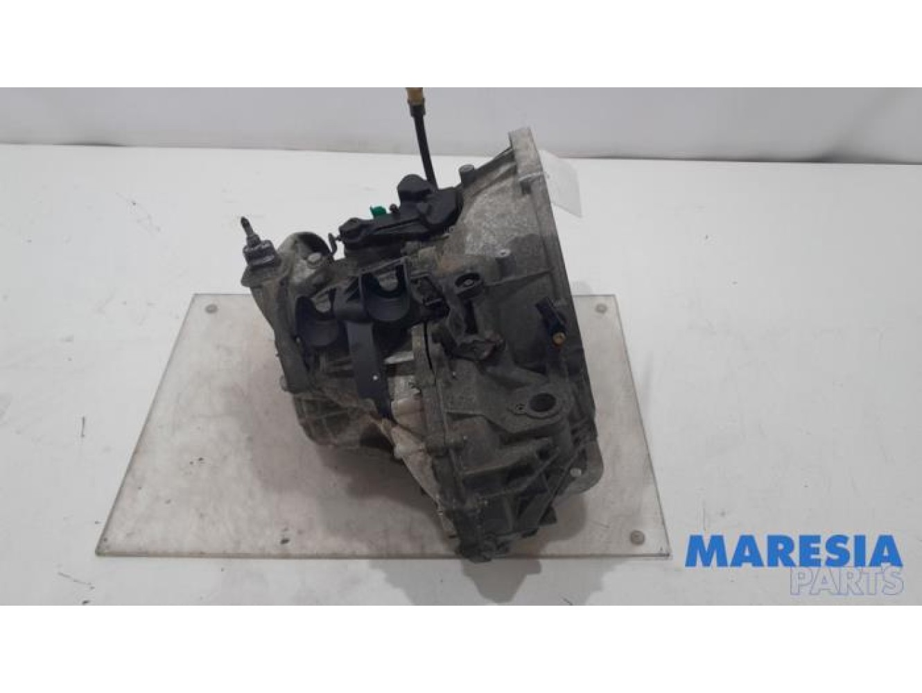 Opel - Vivaro - Gearbox