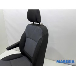 Opel - Vivaro - Stoel links